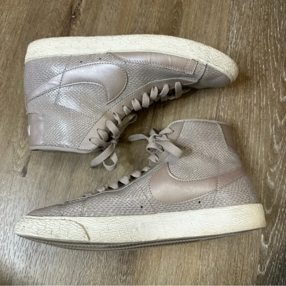 Nike Blazer Mid‎ Metallic Purple Snakeskin Sneakers 9